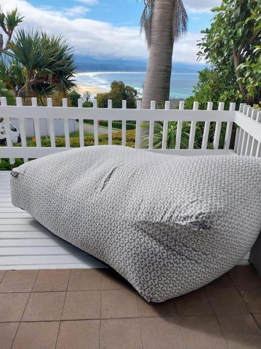 Plett Holiday Stay With Hut Tub ,Pizza Oven And Views Plettenberg Bay Kültér fotó